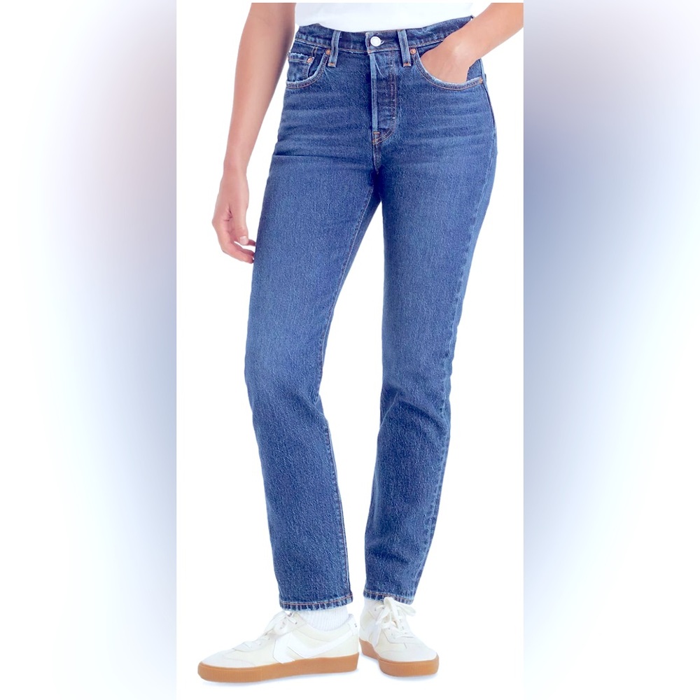 Levi’s women’s straight leg original fit 501 jeans. Worn once